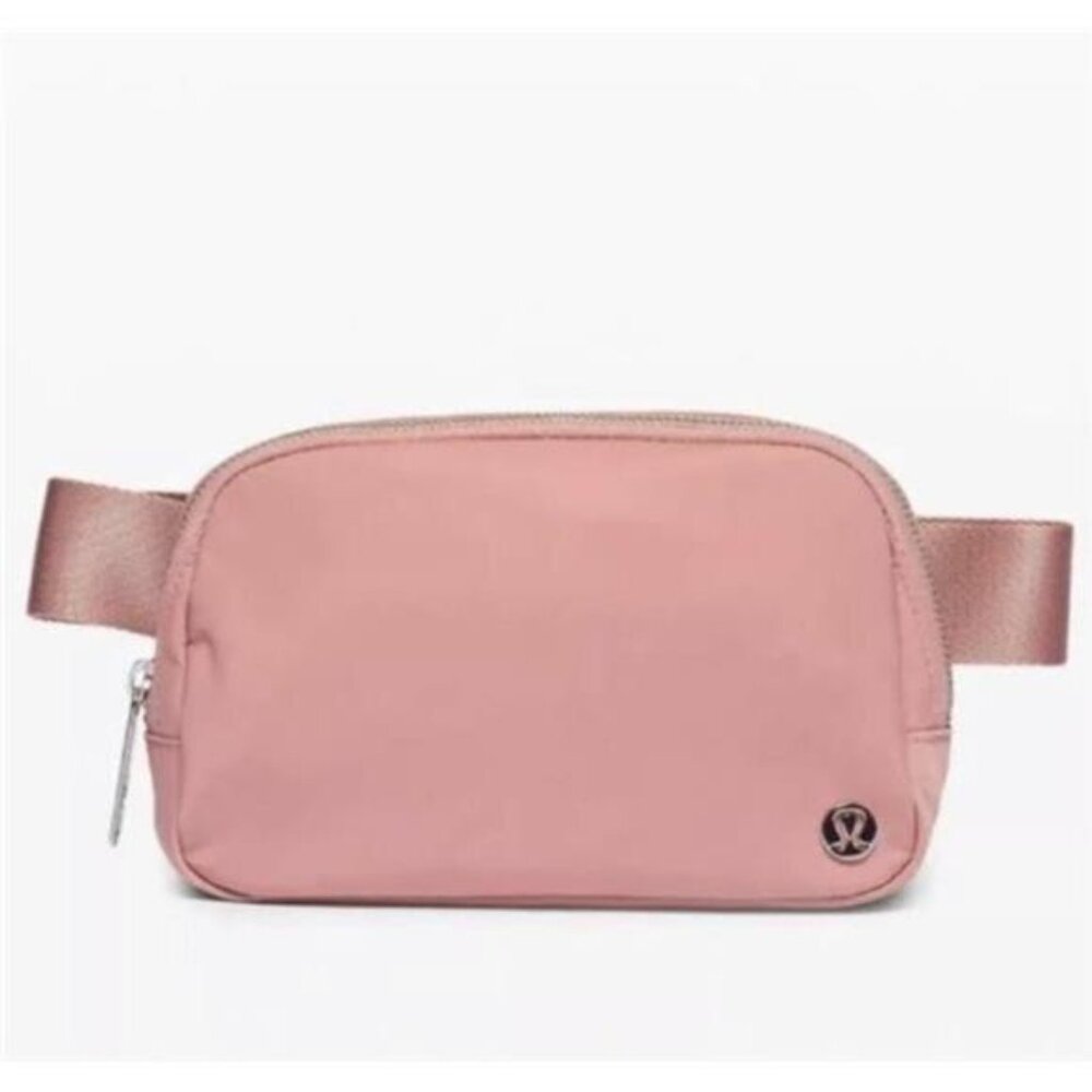Lululemon everywhere belt bag 1L - Crossbody Adjustable Strap Lulu Light Pink